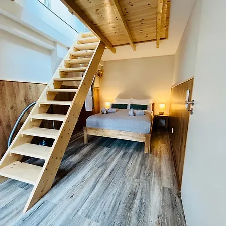 Aycatcherhomes - Mira I Old Town I 3br Loft I 9 Guests * Marburg